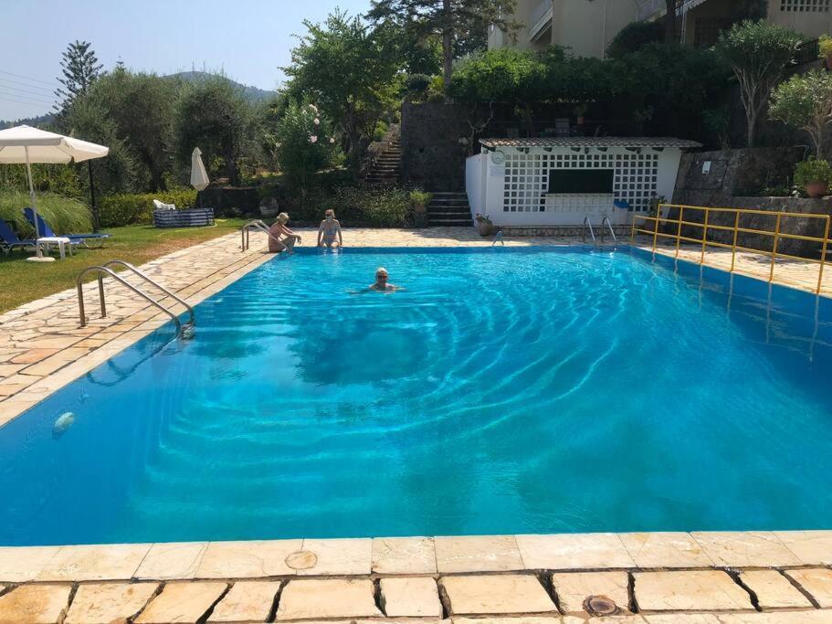 Sea View Apartment With Swimning Pool Mesongí Exterior foto