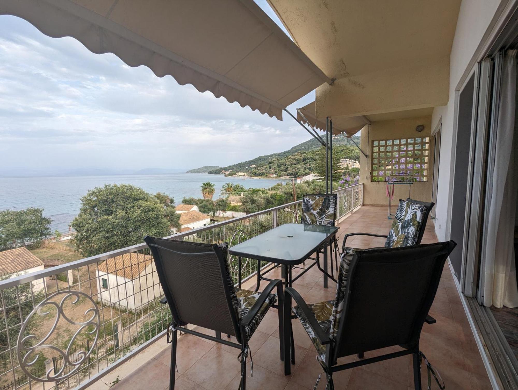 Sea View Apartment With Swimning Pool Mesongí Exterior foto